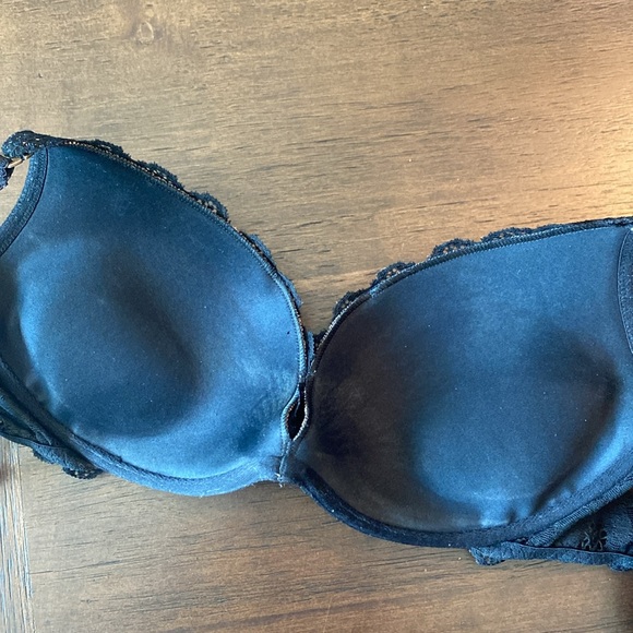 Victoria’s Secret Very Sexy Push-Up Bra! - Picture 4 of 5